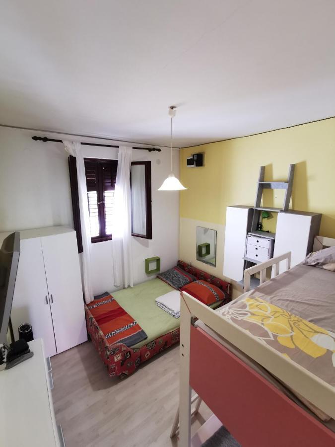 Unique Apartments Malinska Bagian luar foto