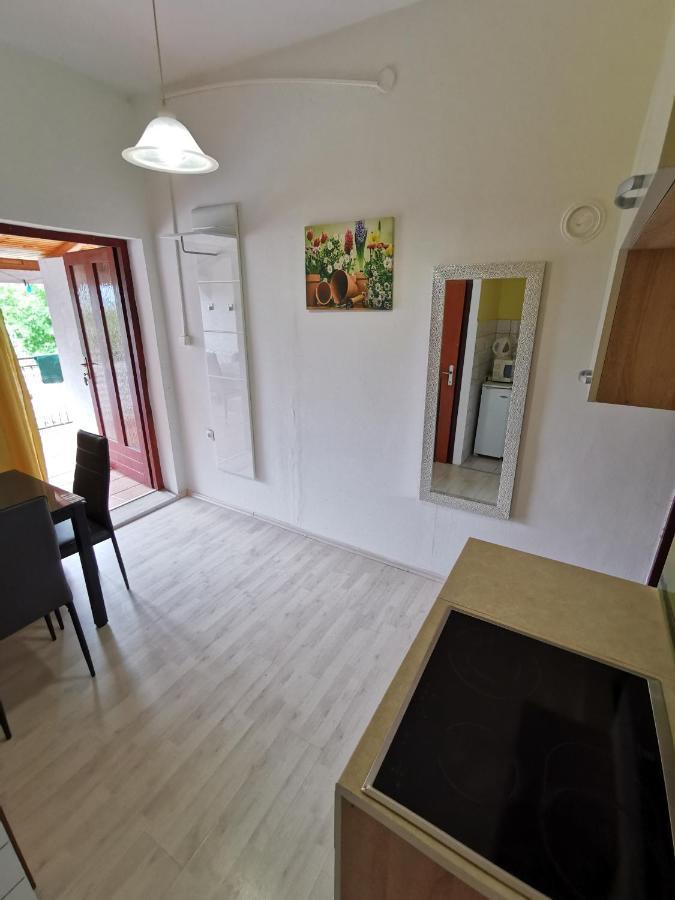 Unique Apartments Malinska Bagian luar foto
