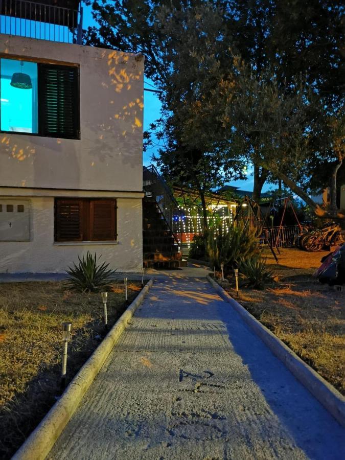 Unique Apartments Malinska Bagian luar foto