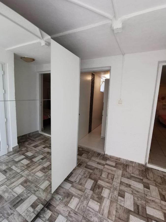 Unique Apartments Malinska Bagian luar foto