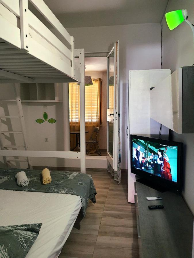 Unique Apartments Malinska Bagian luar foto