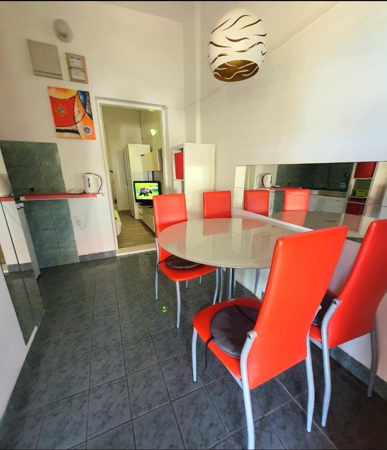 Unique Apartments Malinska Bagian luar foto